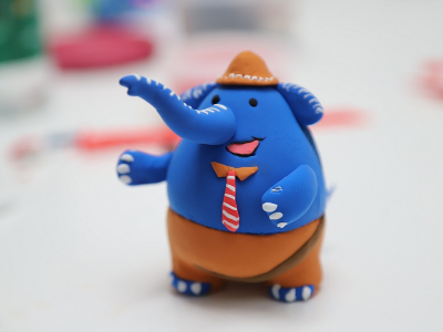 超轻粘土制作可爱小动物教程——蓝色小象